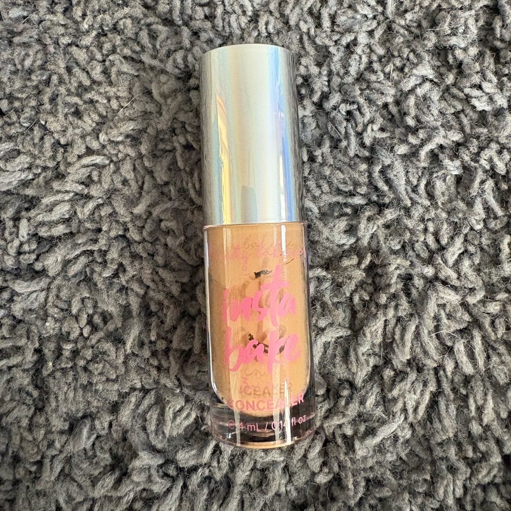 NWT insta bake 3-in-1 full coverage concealer, shade: 011 sundae